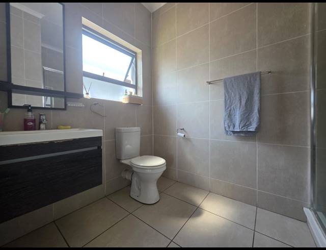 1 BEDROOM APARTMENT FOR SALE IN MODDERFONTEIN